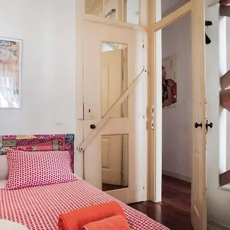 My Fair - Historical Santos 5 Bedroom * Lisboa